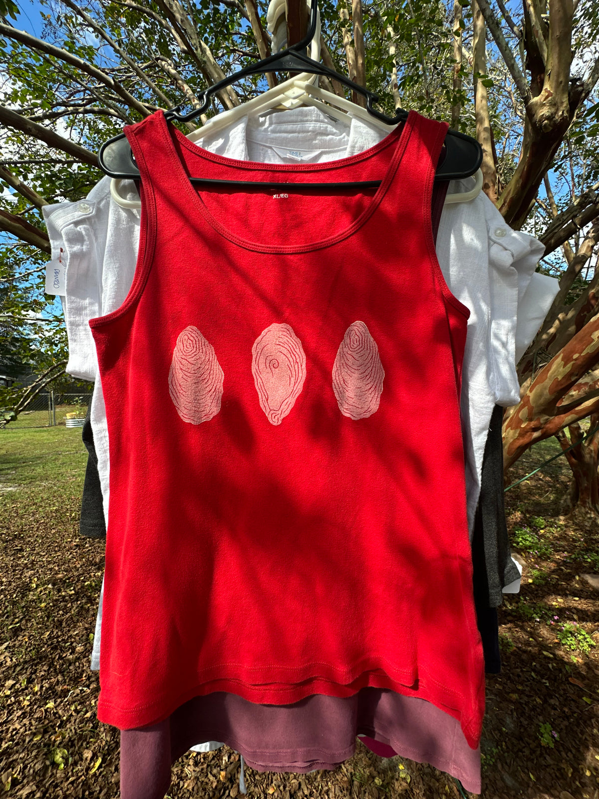 Triple Oyster Shell Red Tank